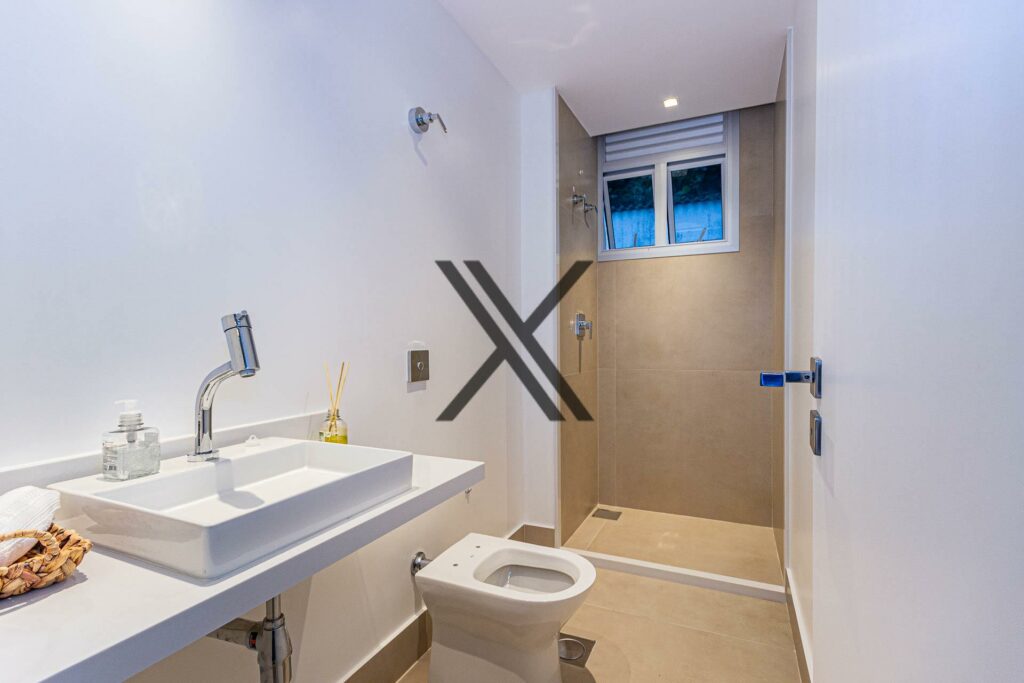 3 Bedrooms Natural Ventilation Apartment Leblon Rio de Janeiro Brazil 17