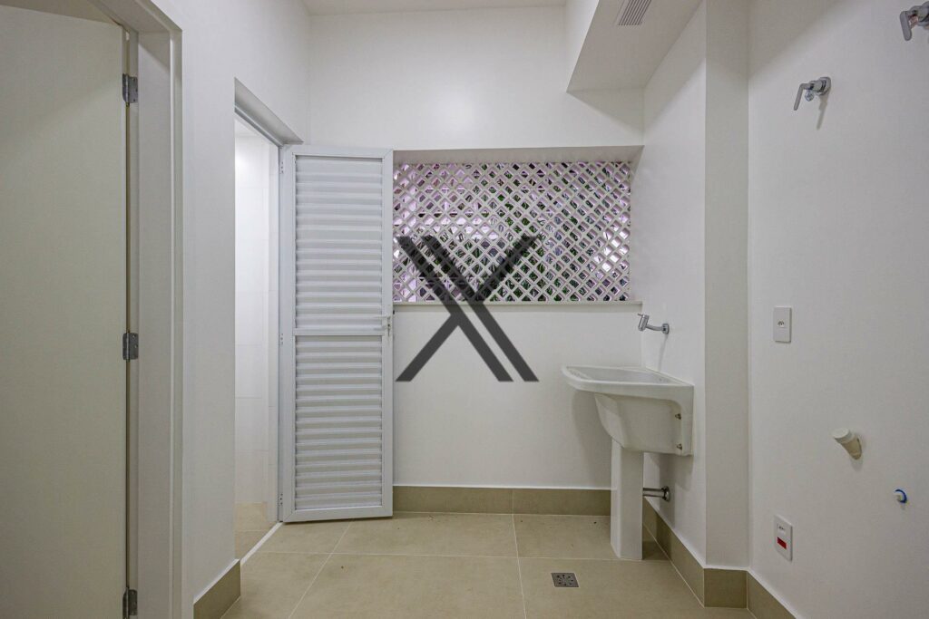 3 Bedrooms Natural Ventilation Apartment Leblon Rio de Janeiro Brazil 20