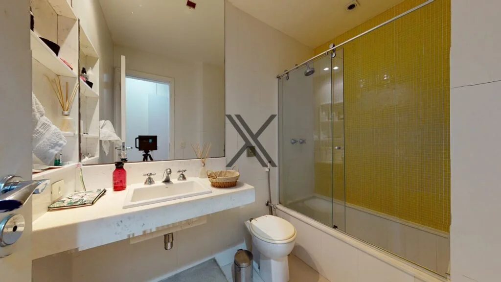 Renovated 4 Bedrooms Leblon Rio de Janeiro Brazil 10