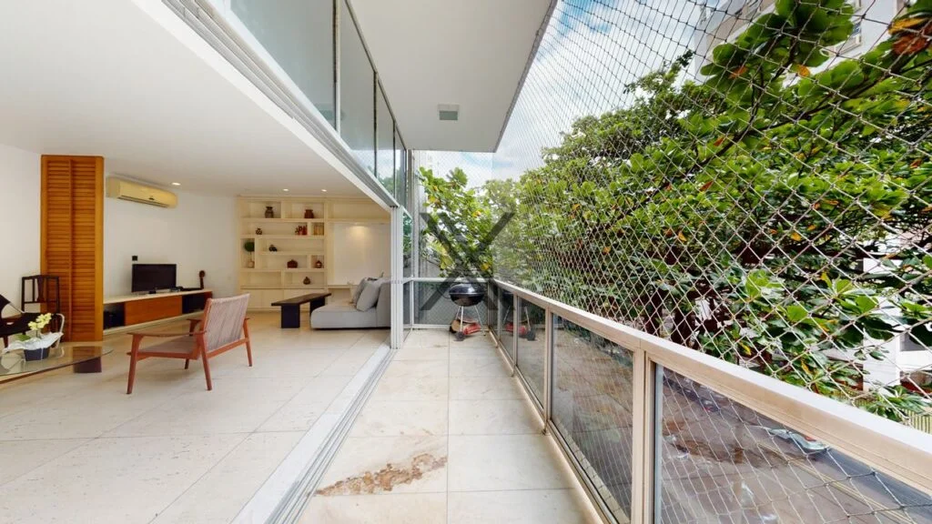 Renovated 4 Bedrooms Leblon Rio de Janeiro Brazil 6