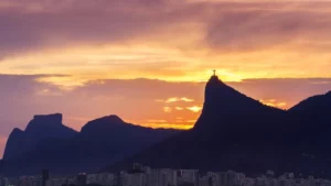 Why live in Rio de Janeiro