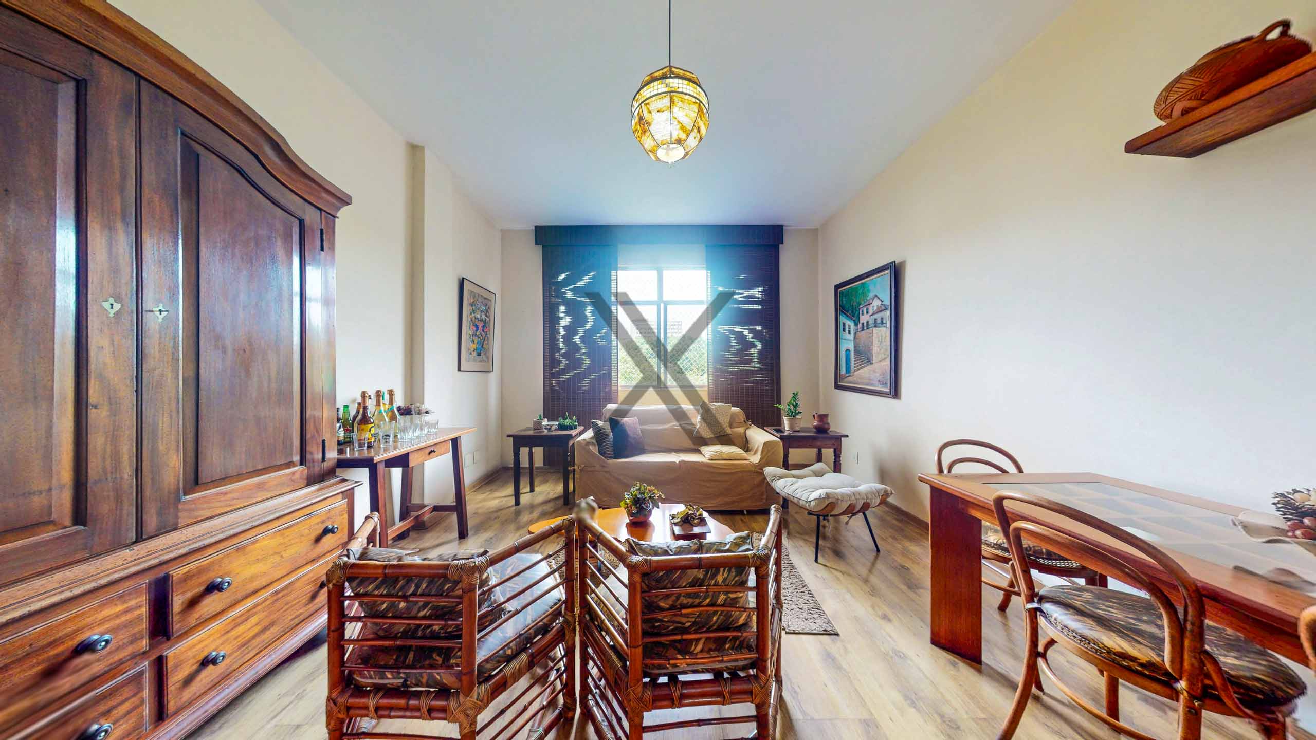 Renovated Linear 2-Bedroom Residence in Prime Leblon with 915 Sq Ft