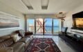 Renovated Linear Ipanema Residence with Ocean Views – 3 Bedrooms, 1 En-Suite, 1,216 Sq Ft